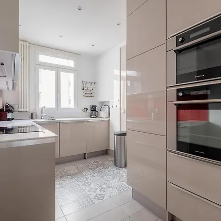Veeve - Peaceful Gallery Apartment *