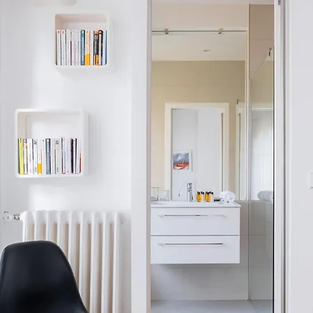 Apartment Veeve - Peaceful Gallery